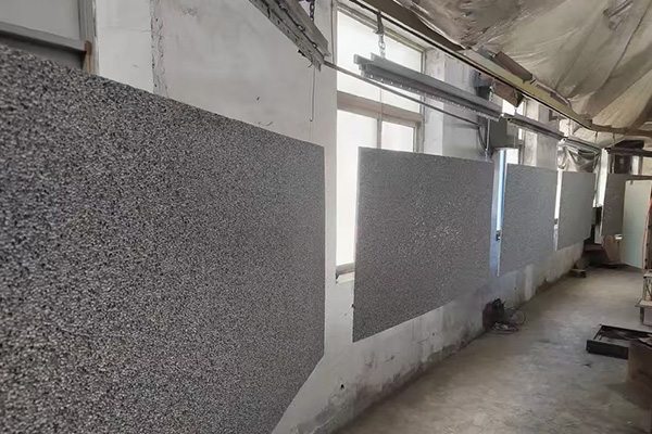 閉孔型泡沫鋁板